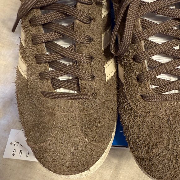 ADIDAS Gazelle Shoes Earth Strata / Wonder White / Off White IG4392  Women's 7 - Picture 10 of 16